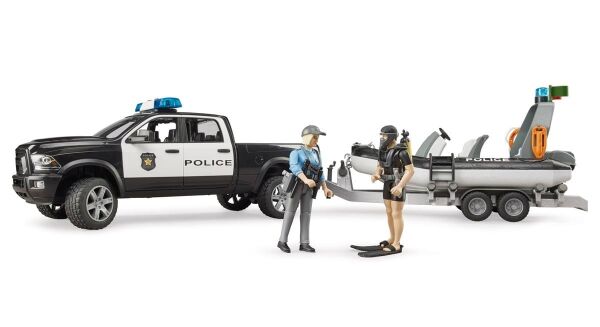 BRUDER RAM 2500 POLİS ARACI, RÖMORK, ZODYAK ,İKİ FİGÜR VE AKS.